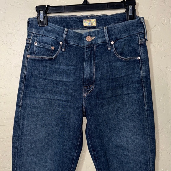 Mother the looker ankle fray in the color girl crush size 28 - Picture 2 of 9